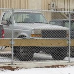 Single Wood Rail with Chain Link