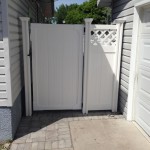 Classic Vinyl Fence with Gate